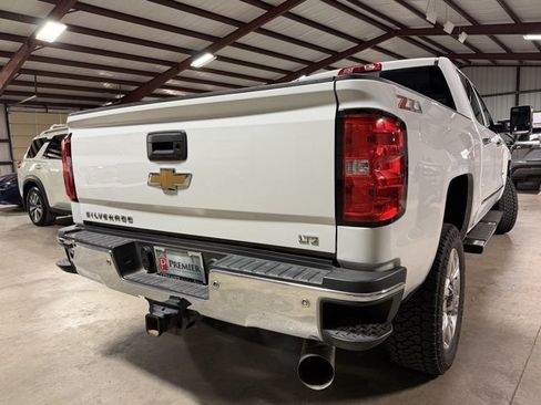 Used 2019 Chevrolet Silverado 2500 LTZ w/ Duramax Plus Package image 6