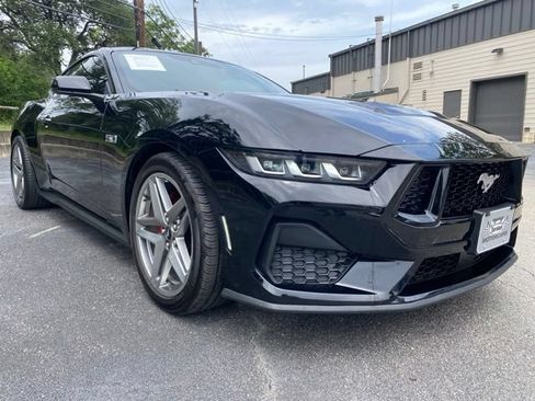 Used 2024 Ford Mustang GT RWD image 7