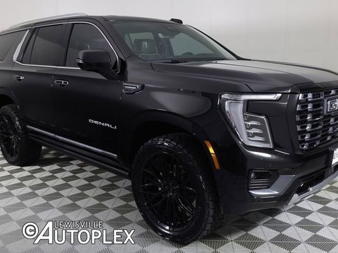 Used 2026 GMC Yukon Denali Ultimate w/ LPO, Floor Liner Package AWD/4WD image 3