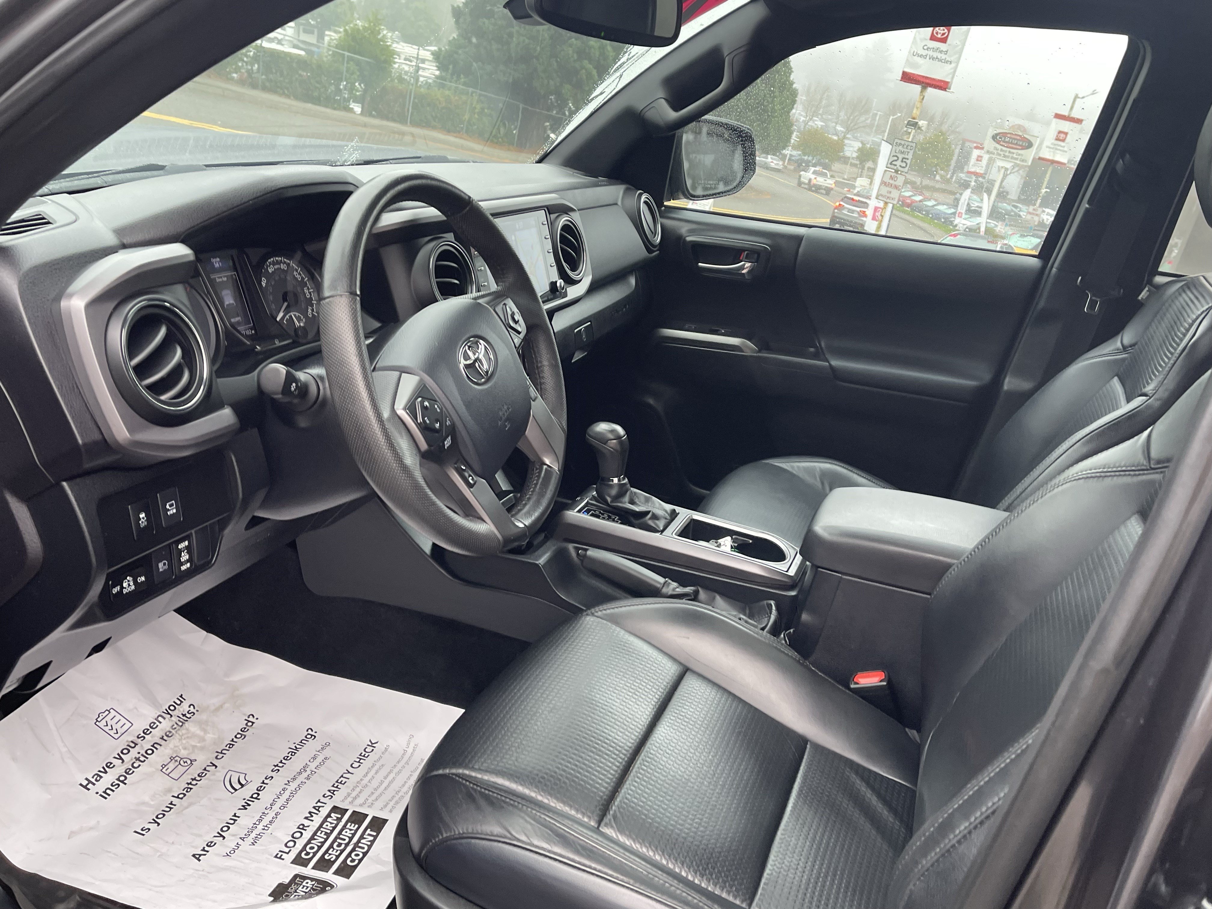Certified 2020 Toyota Tacoma TRD Off-Road w/ TRD Premium Off Road Package AWD/4WD image 10