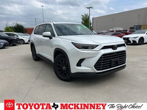 Used 2025 Toyota Grand Highlander FWD image 1