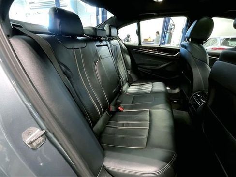 Used 2018 BMW 530i xDrive AWD/4WD image 27