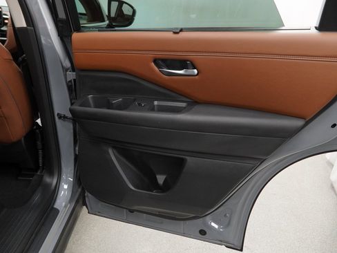 Used 2024 Nissan Pathfinder Platinum w/ Cargo Package image 50