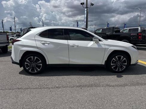 Used 2023 Lexus UX 250h FWD w/ Accessory Package (Z2) image 4