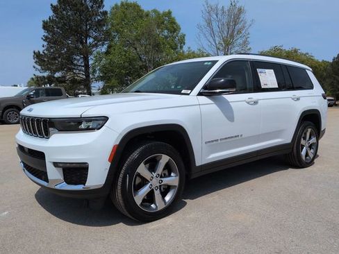Used 2021 Jeep Grand Cherokee L Limited w/ Luxury Tech Group II AWD/4WD image 7