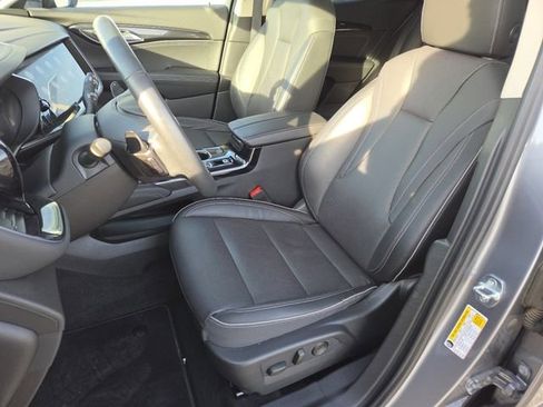 Used 2021 Buick Envision Essence image 31