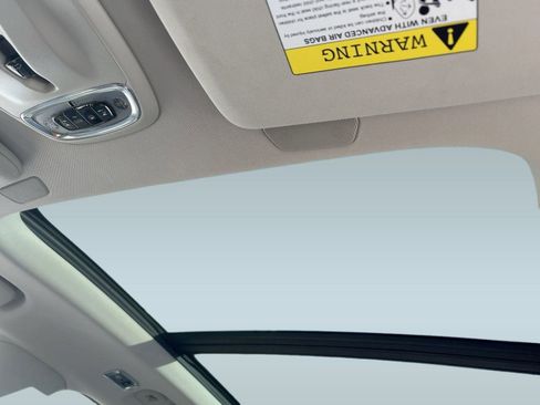 Certified 2021 Volvo XC90 T8 Inscription Expression w/ Climate Package image 16