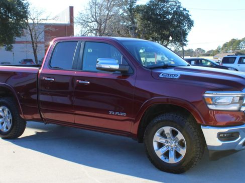Used 2019 RAM 1500 Laramie AWD/4WD image 7