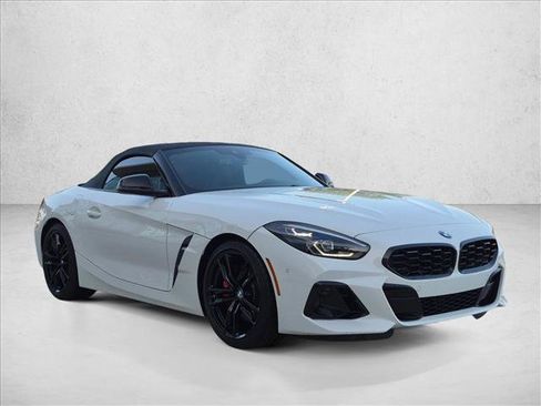 Used 2024 BMW Z4 M40i w/ Premium Package RWD image 3