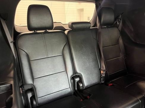 Used 2024 GMC Acadia Elevation AWD/4WD image 10