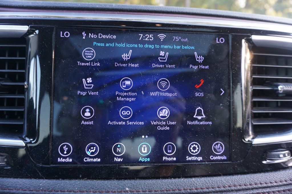 Used 2020 Chrysler Pacifica Limited FWD image 9