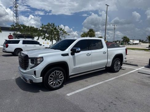 Used 2025 GMC Sierra 1500 Denali Ultimate AWD/4WD image 2