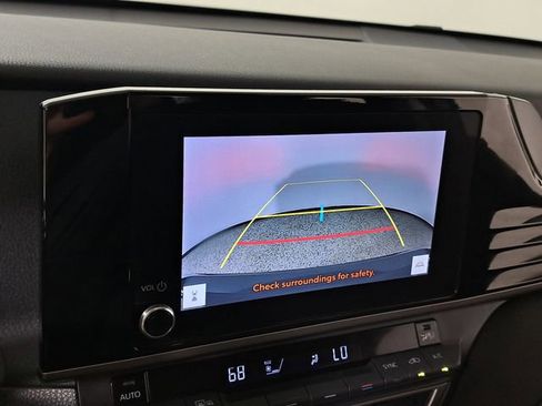 Used 2025 Toyota Camry LE FWD image 28