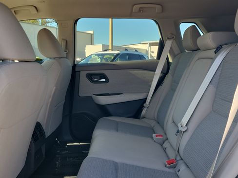 Certified 2023 Nissan Rogue SV image 12