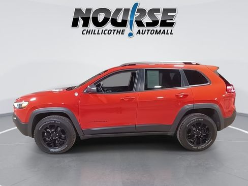 Used 2021 Jeep Cherokee Trailhawk image 5