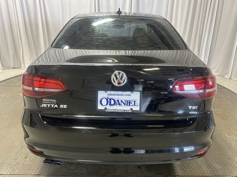 Used 2018 Volkswagen Jetta SE image 27