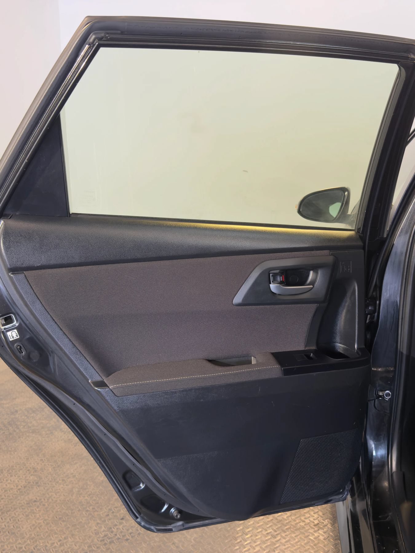 Used 2017 Toyota Corolla iM w/ All-Weather Mat Package FWD image 17
