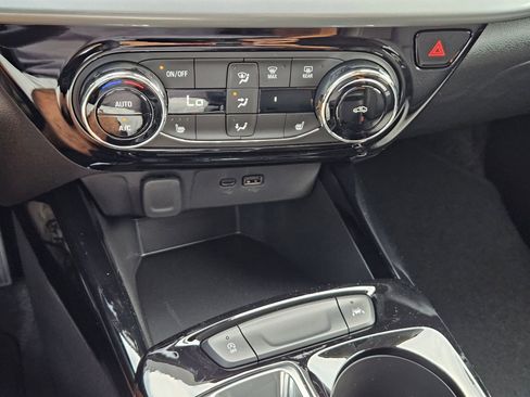 New 2026 Chevrolet Trax LT FWD image 21