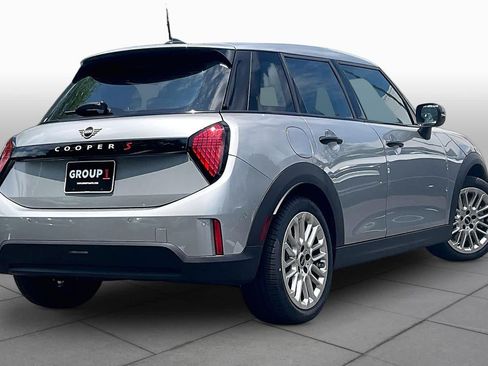 Used 2025 MINI Cooper S FWD image 11