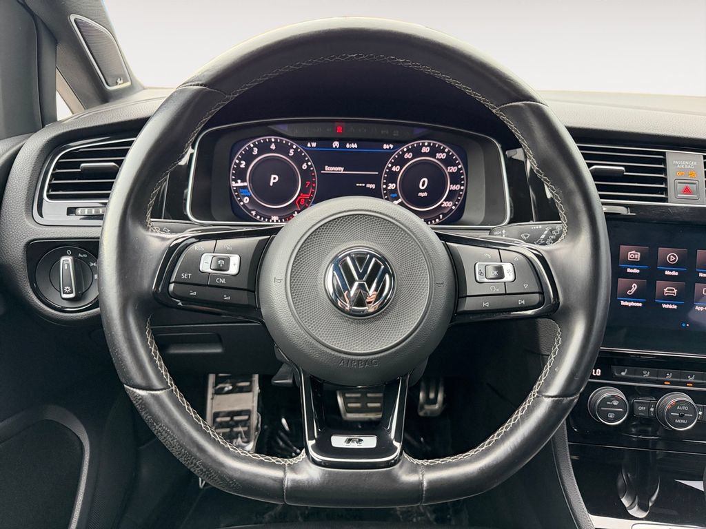 Used 2018 Volkswagen Golf R 4-Door AWD/4WD image 23