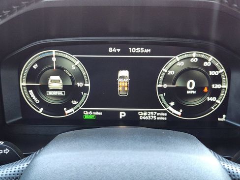 Used 2023 Mitsubishi Outlander 4WD Plug-In Hybrid image 12