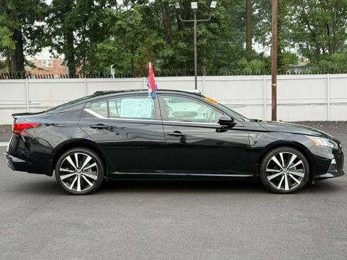 Used 2022 Nissan Altima 2.5 SR image 6