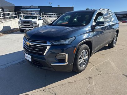 Used 2023 Chevrolet Traverse LT