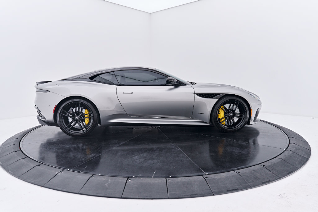 Used 2023 Aston Martin DBS Coupe RWD image 14