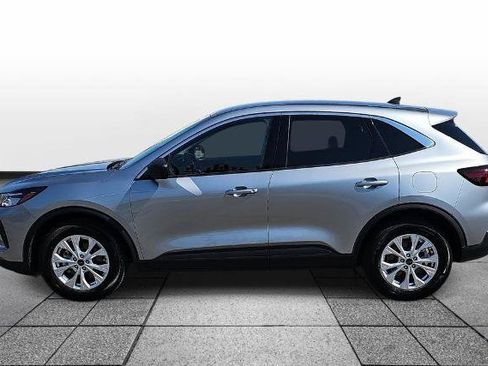 Certified 2024 Ford Escape Active w/ Cold Weather Package FWD image 8