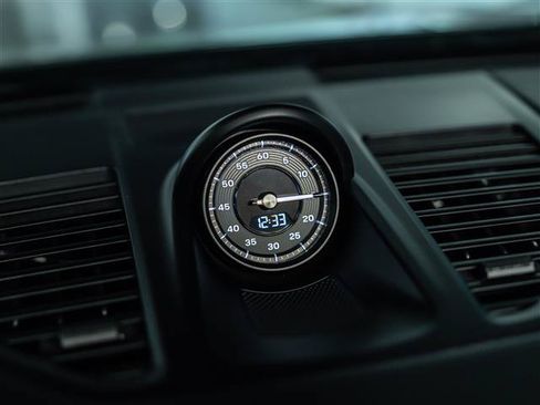 Certified 2021 Porsche 911 Carrera RWD image 27