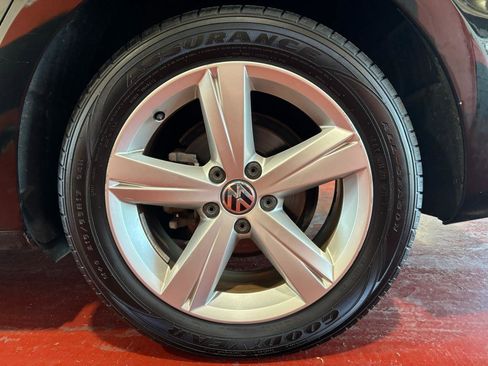 Used 2012 Volkswagen Passat 2.5 SE image 35