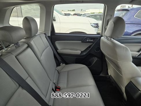 Used 2015 Subaru Forester 2.5i Touring w/ Popular Package #2 AWD/4WD image 8