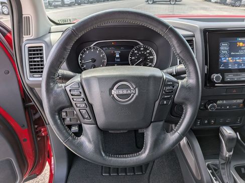 Used 2022 Nissan Frontier SV image 18