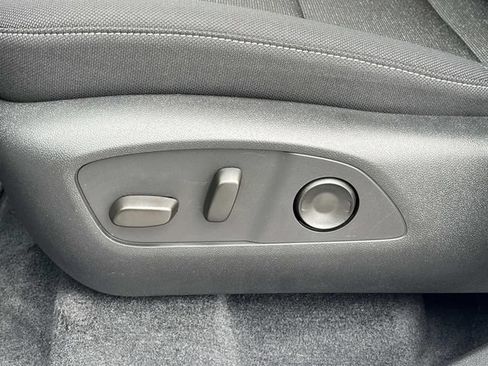 New 2026 Chevrolet Traverse LT w/ Driver Confidence Package FWD image 26
