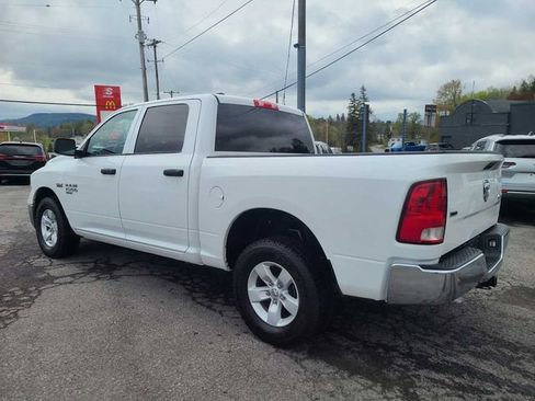 Used 2023 RAM 1500 Classic SLT w/ Protection Group AWD/4WD image 9
