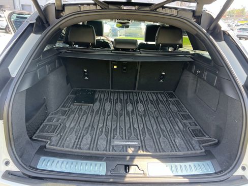 Certified 2025 Land Rover Range Rover Velar Dynamic HSE image 33