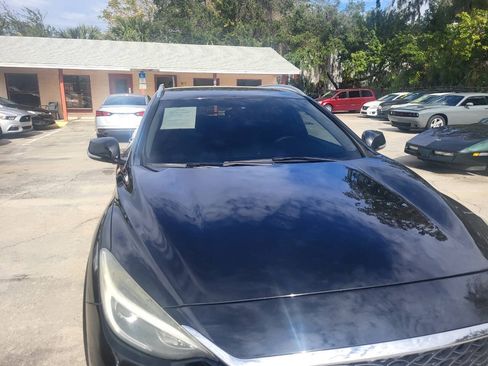 Used 2017 INFINITI QX30 AWD image 46