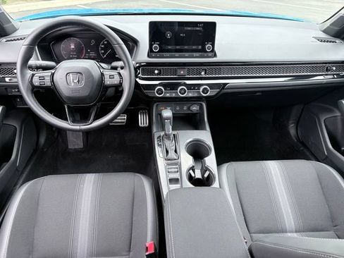 Used 2025 Honda Civic Sport image 9
