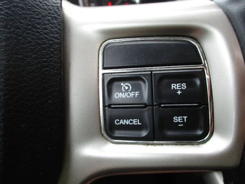 Used 2014 RAM 2500 Laramie AWD/4WD image 18