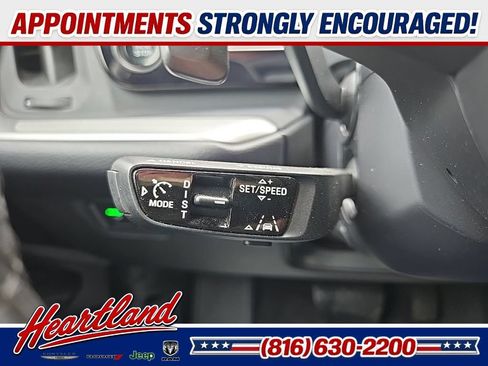 Used 2024 Porsche Cayenne w/ Premium Package AWD/4WD image 44