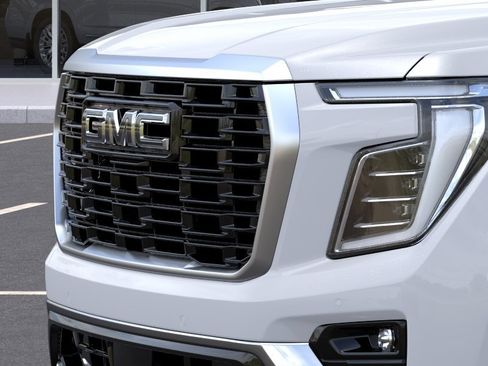 New 2026 GMC Yukon Denali w/ Denali Reserve Package AWD/4WD image 13