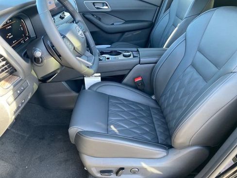 New 2026 Nissan Rogue Platinum w/ Platinum Premium Package image 10