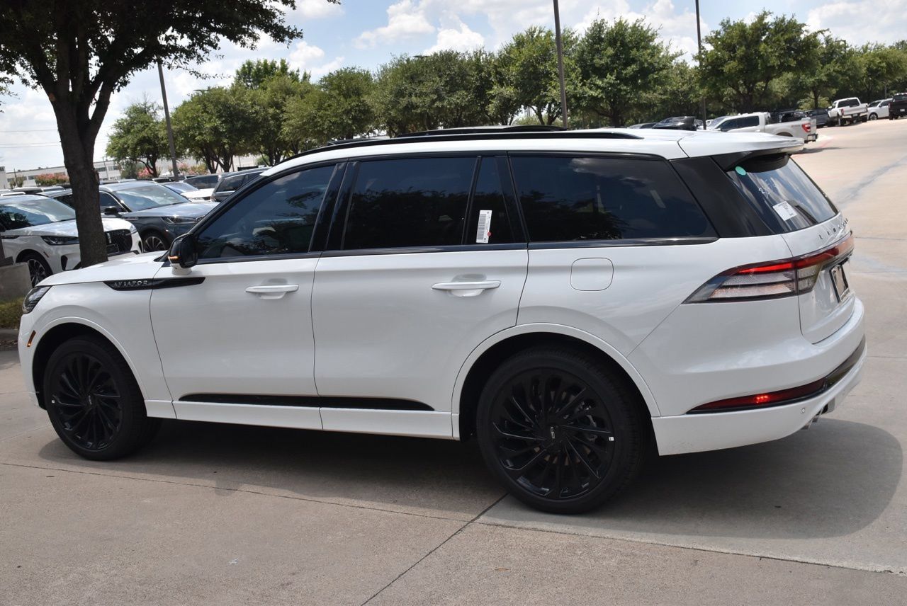 New 2026 Lincoln Aviator Reserve AWD/4WD image 10
