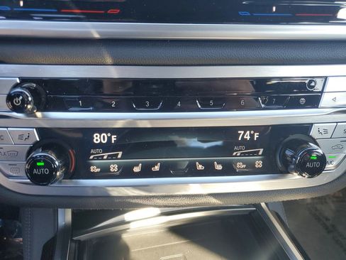 Used 2022 BMW 750i xDrive 750i xDrive w/ Executive Package image 30