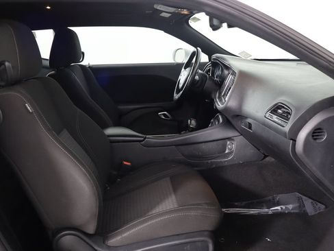 Used 2021 Dodge Challenger SXT RWD image 18