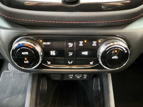 Used 2021 Chevrolet TrailBlazer RS w/ Convenience Package image 17