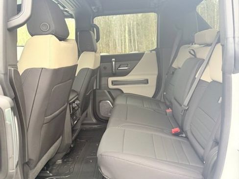 New 2026 GMC Hummer EV 4x4 Crew Cab image 12