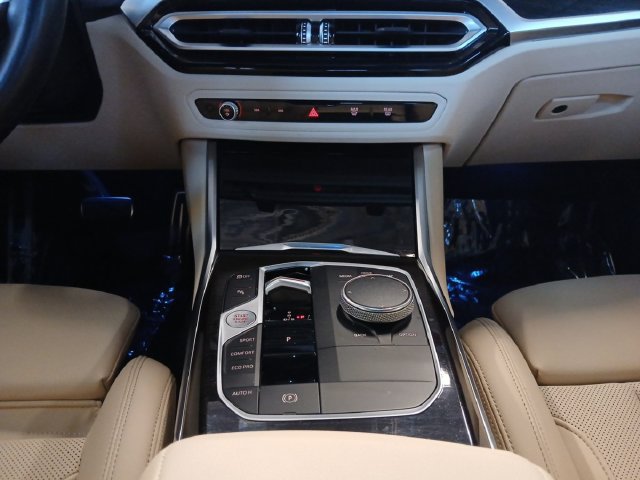 Used 2024 BMW M340i w/ Driving Assistance Package RWD image 4