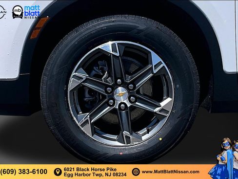 Used 2025 Chevrolet Blazer LT AWD/4WD image 8
