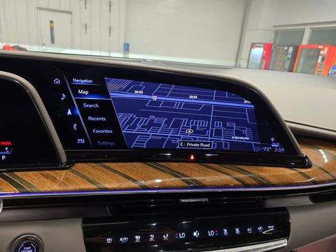 Used 2023 Cadillac Escalade Sport Platinum AWD/4WD image 26